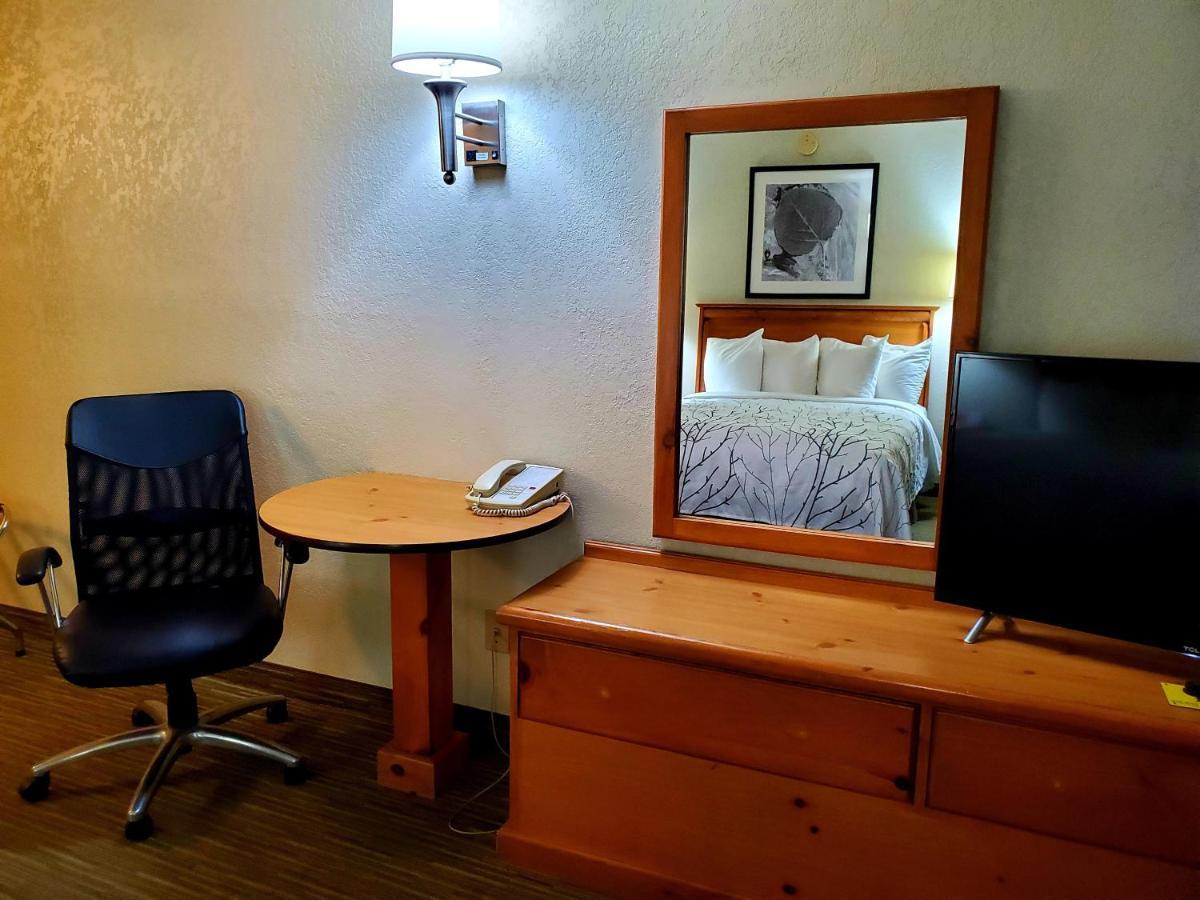 Days Inn And Suites By Wyndham Downtown Missoula-University Экстерьер фото