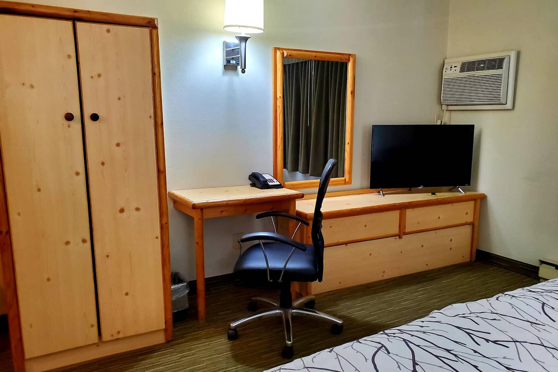 Days Inn And Suites By Wyndham Downtown Missoula-University Экстерьер фото